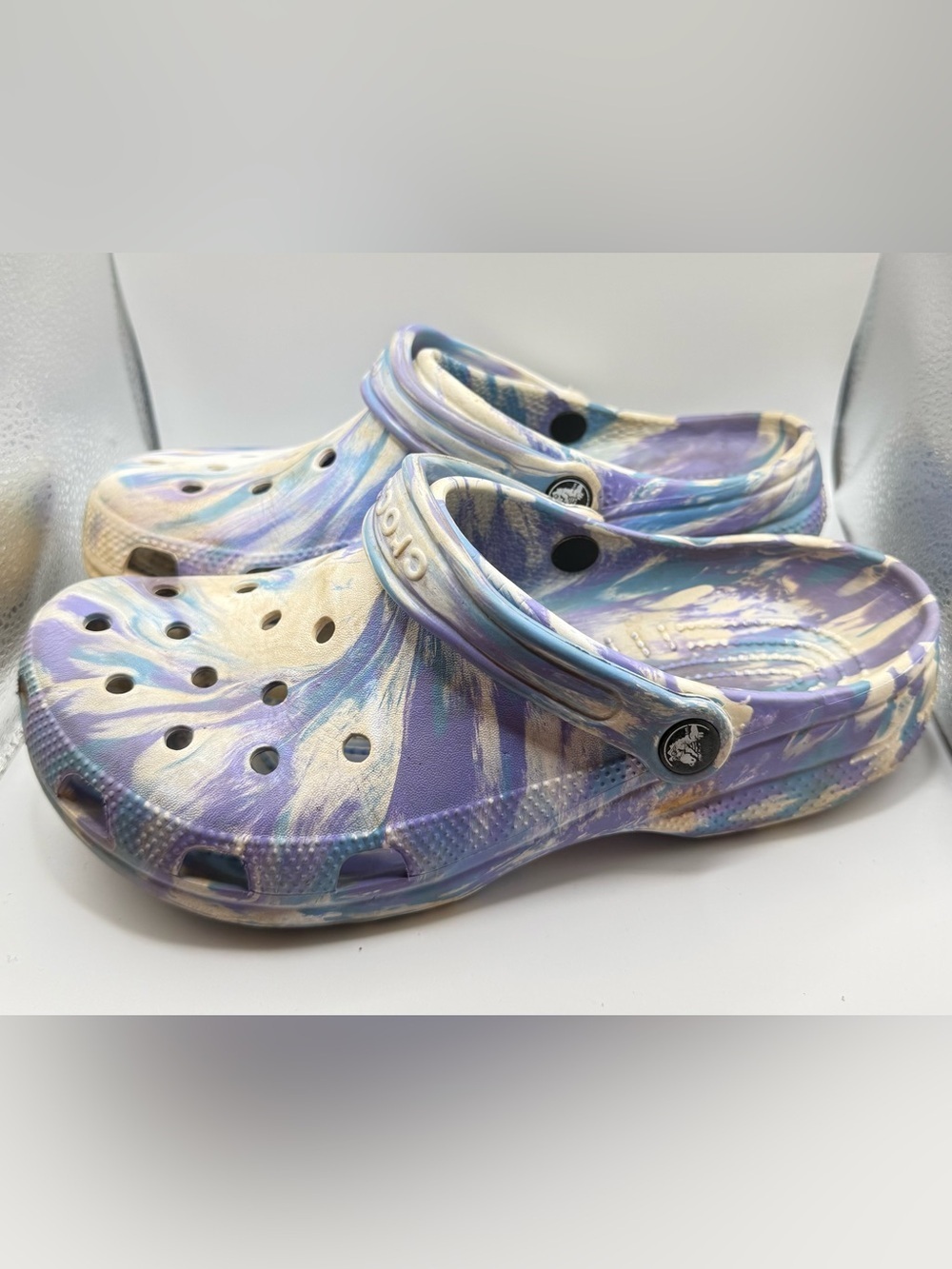 CROCS Marbled Lavender and Cream Classic Clog